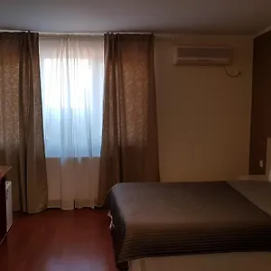 https://hotel-mic.bucharesthotelsnow.com